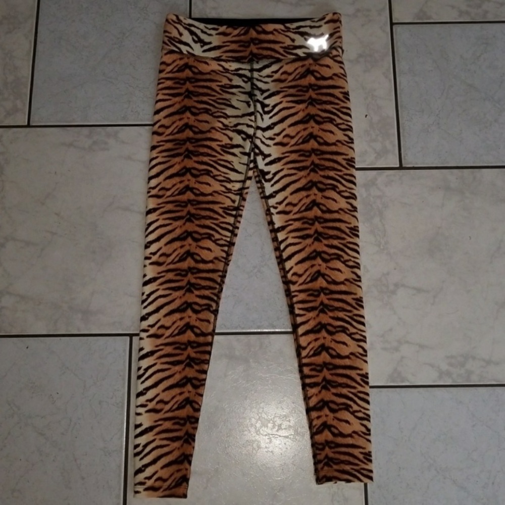 Vs Pink Ultimate Tiger Print Leggings